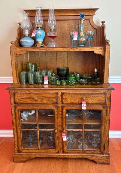 Quality Dining Room Hutch image