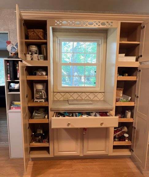 Small Appliances, Cookbooks & Related Items image