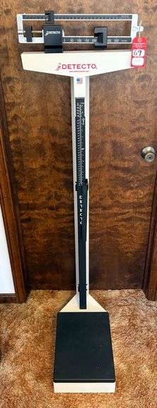Detecto Physician's Scale image