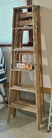 6ft Wooden Step Ladders image