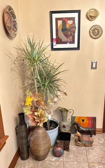 Home Décor & Wall Hangings image