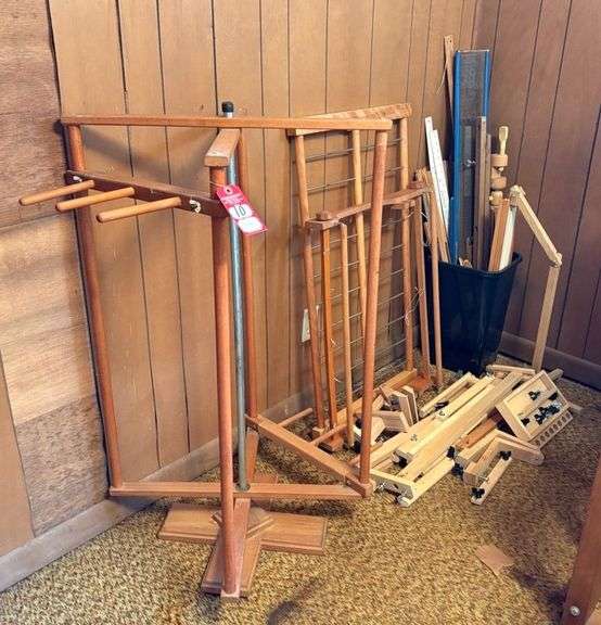 Weaving Equipment image