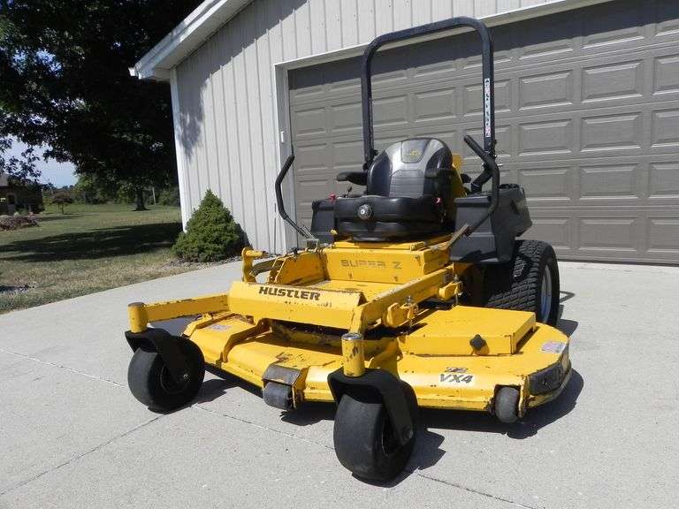 Hustler Super Z 72 Commercial Zero Turn Mower image