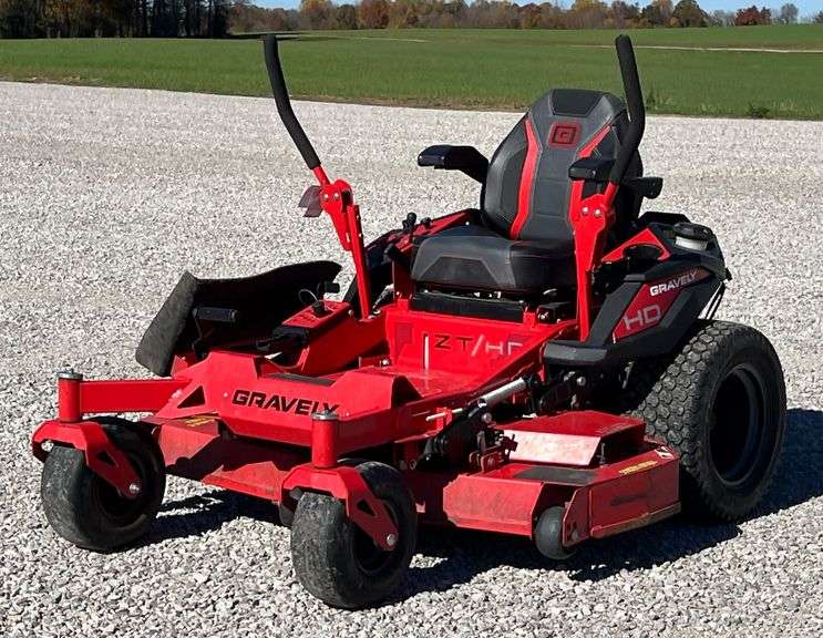 Gravely ZT/HD Zero Turn Mower image