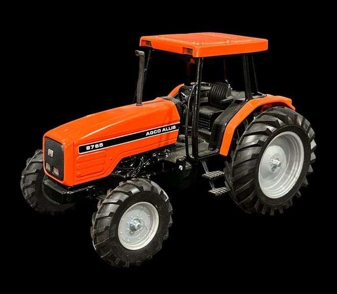 ERTL AGCO Allis 8765 Tractor - 1997 Edition image
