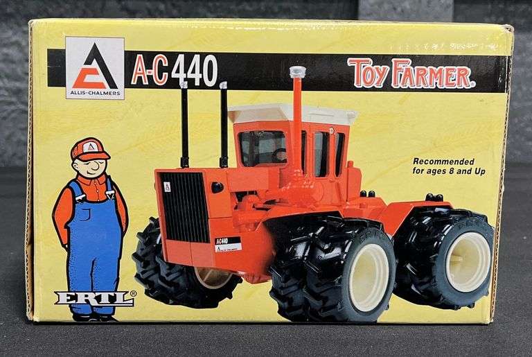 ERTL Allis-Chalmers A-C 440 Tractor image
