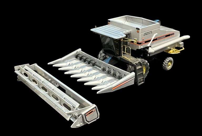 AGCO Gleaner R-62 Combine with Two Heads image