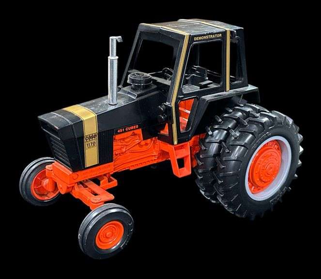 ERTL Case IH 970 Agri King Black Knight Demonstrator Tractor - 1996 Collector Edition image
