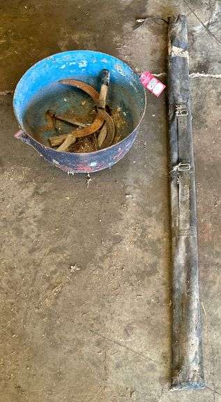 Camp Fire Tripod, Kettle & Country Primitives image