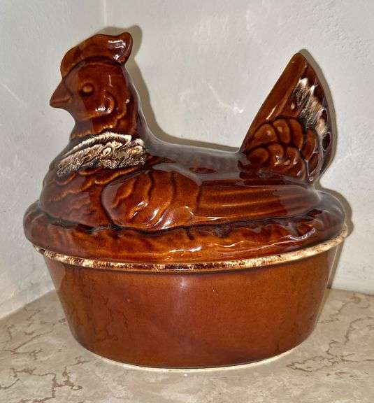 Vintage Hull Stoneware Hen on Nest image
