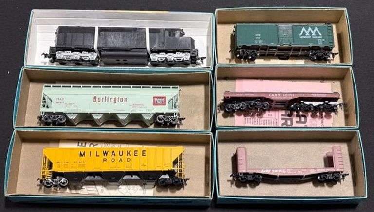 Athearn HO Guage Box Cars image