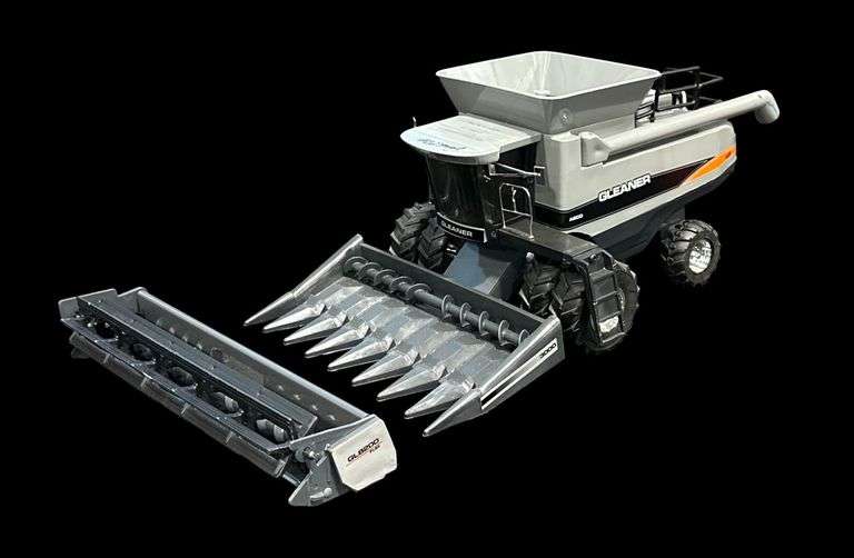 AGCO Gleaner A85 Combine with Two Heads image