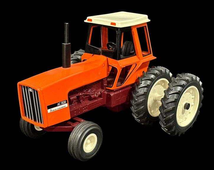 ERTL Allis Chalmers 7030 Tractor image