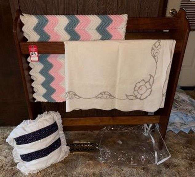 Vintage Lenins & Display Rack image