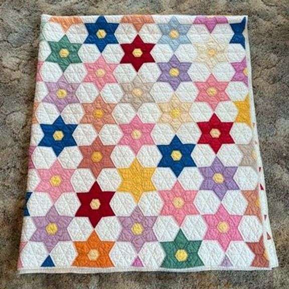 Vintage Star Pattern Quilt image