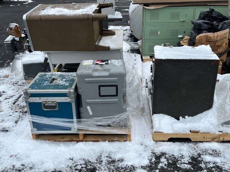 Storage Containers, Tool Boxes & Office Furniture image