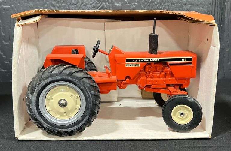 Spec Cast Allis-Chalmers 185 Tractor image