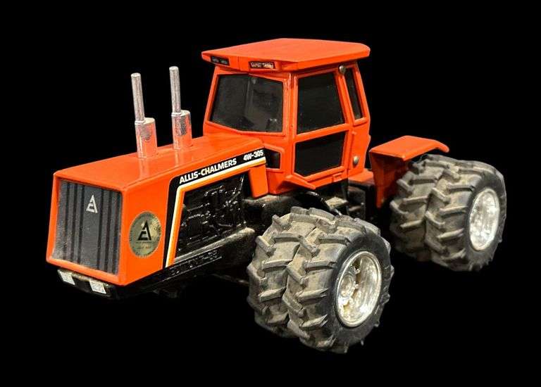 ERTL Allis-Chalmers 4W-305 Tractor image