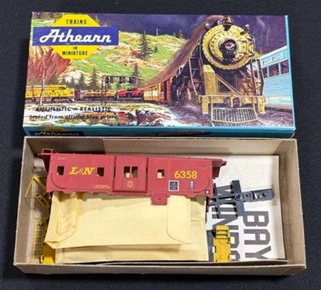 Custom Made HO Guage L&N Caboose image