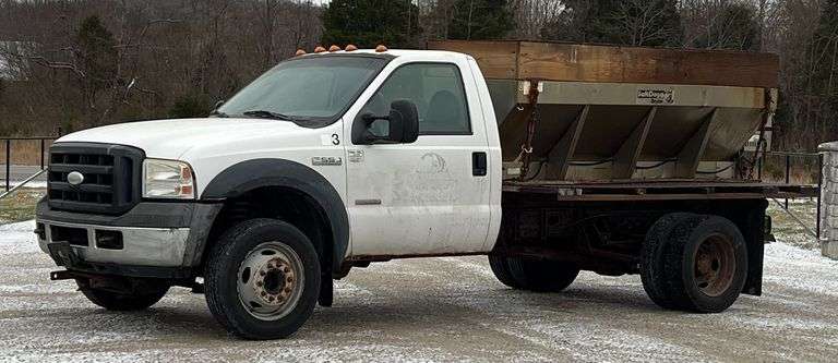 2006 Ford F550 XL Flatbed Truck with Salt Dogg Spreader image