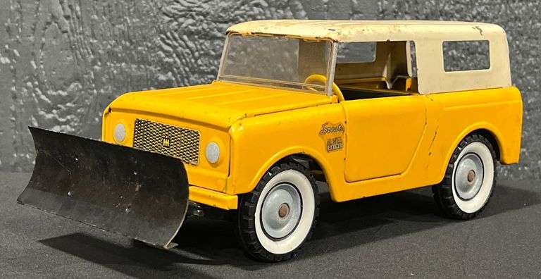 Vintage Eska Tru Scale International Scout Toy Truck with Snow Plow image