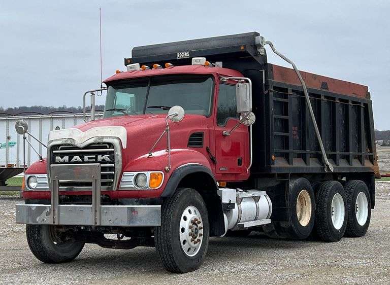 2007 Mack CV7 Tri-Axle Dump Truck image