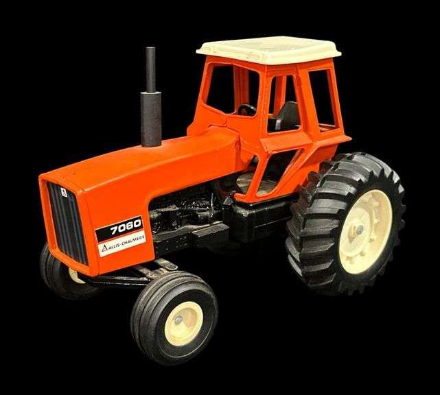 ERTL Allis Chalmers 7060 Tractor image