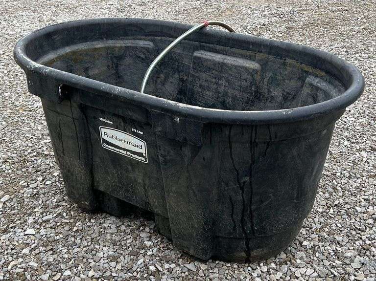 Rubbermaid 100 Gallon Poly Livestock Water Tank image