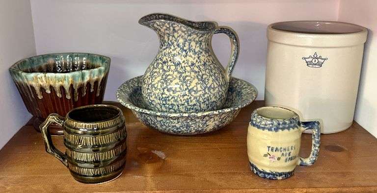 Roseville Stoneware image