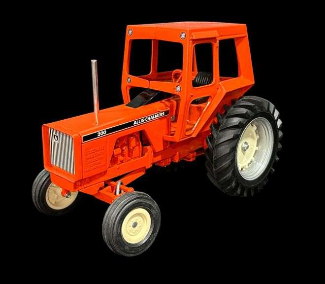 ERTL Allis-Chalmers 200 Tractor image