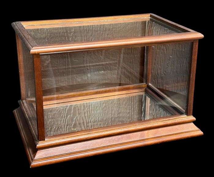 Glass Showcase image