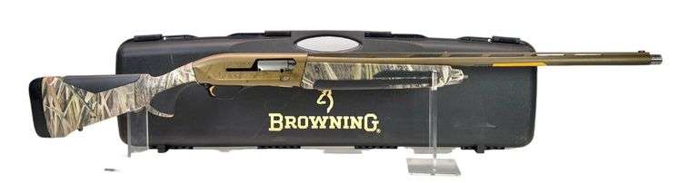Browning Maxus 12 Ga Shotgun - New image