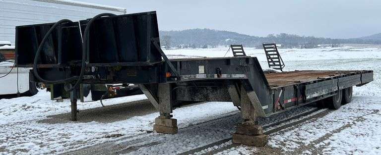 1984 Coggins Equipment Trailer image