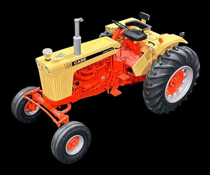 ERTL Case 930 Comfort King Tractor - 1990 Edition image