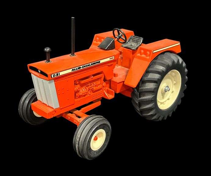 ERTL Allis-Chalmers D21 Tractor - 1987 Special Edition image