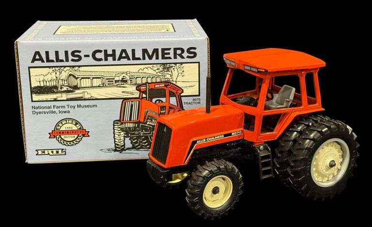ERTL Allis-Chalmers 8070 Tractor -1992 National Farm Toy Museum Edition image