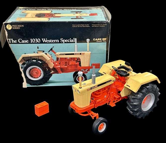 ERTL Precision Series Case 1030 Comfort King Tractor image