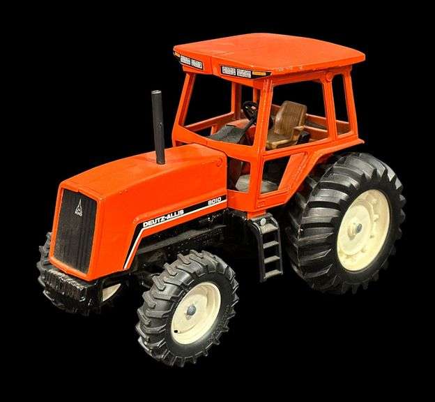 ERTL Deutz Allis 8010 Tractor image