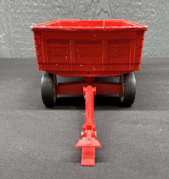 ERTL IH Wagons
