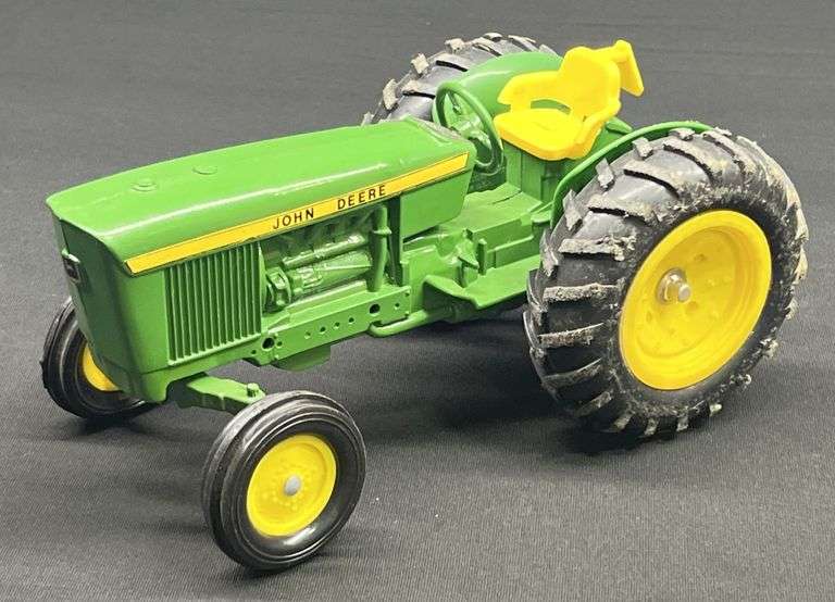 ERTL JD New Gen Utility & D Tractors