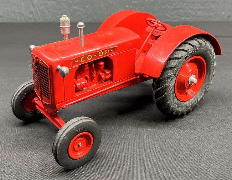 ERTL Co-op No.3 & Co-op E4 Tractors