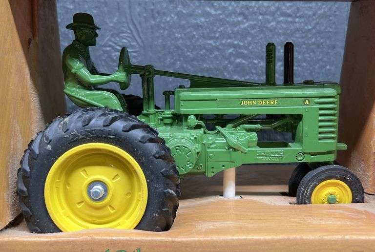 ERTL John Deere A Tractor