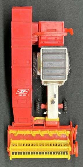 Corgi David Brown 1412 Tractor with Harvester