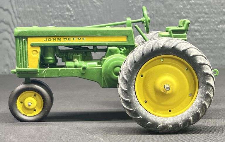 ERTL John Deere 720 Tractor