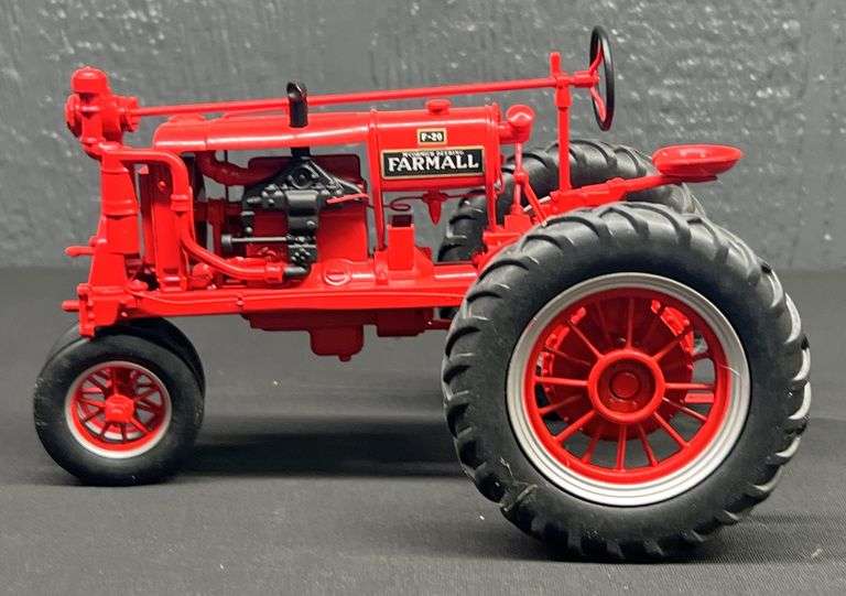 Precision Series Farmall F20 Tractor
