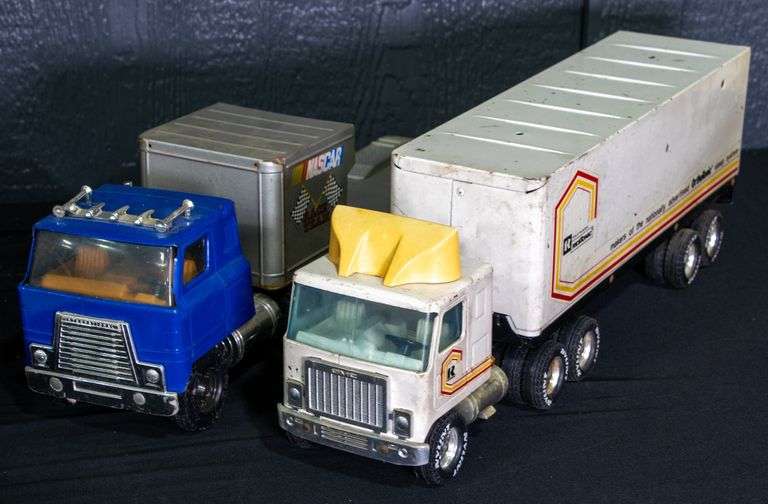 ERTL Truck & Trailer Sets