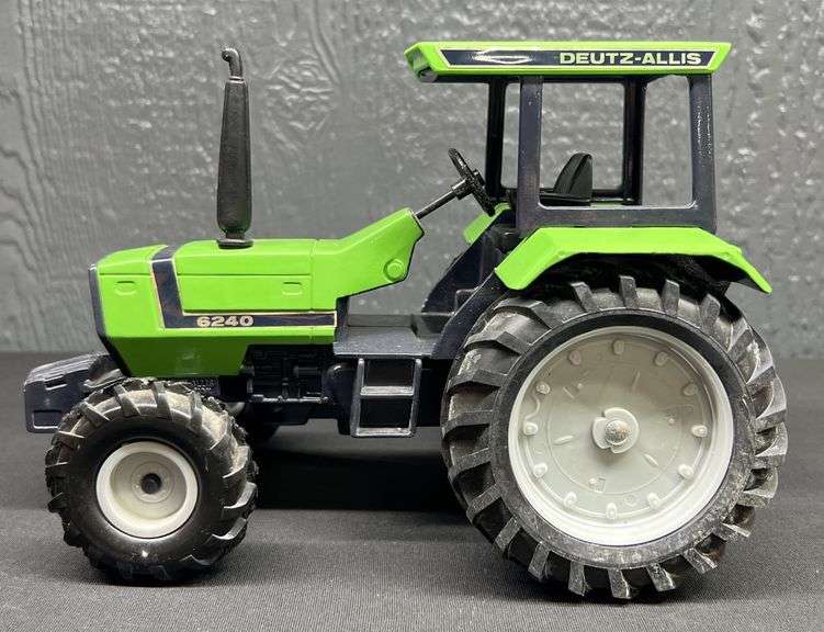 ERTL Deutz-Allis 6240 Tractor - Special Edition
