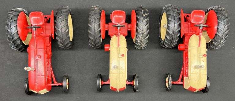 ERTL Cockshutt 40, Cockshutt 40 Black Hawk, Cockshutt 50 Tractor Set