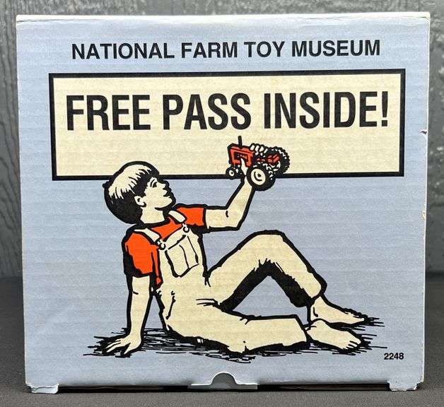 ERTL Allis-Chalmers 8070 Tractor- 1992 National Farm Toy Edition