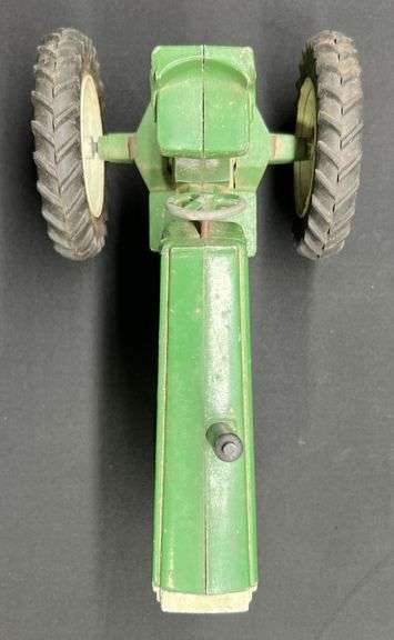 ERTL Oliver 1850 Tractor